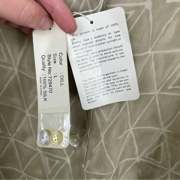 Vtg 90s NWT Tess 100% Silk Button Down Blouse Green Beige Semi-Sheer Size L - Picture 8 of 11